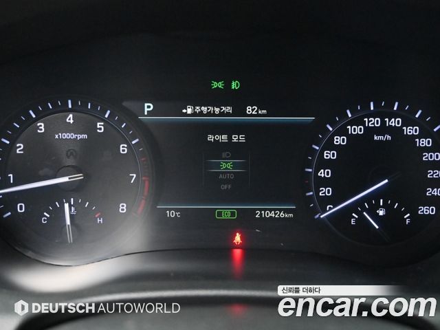 Genesis G80 2018 — photo 8