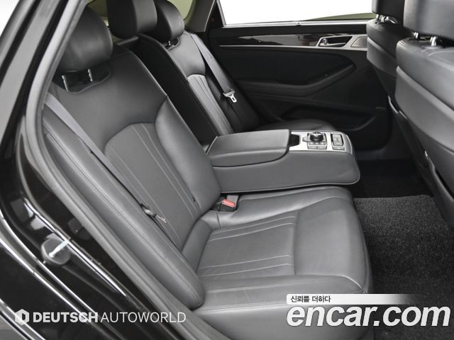 Genesis G80 2018 — photo 12