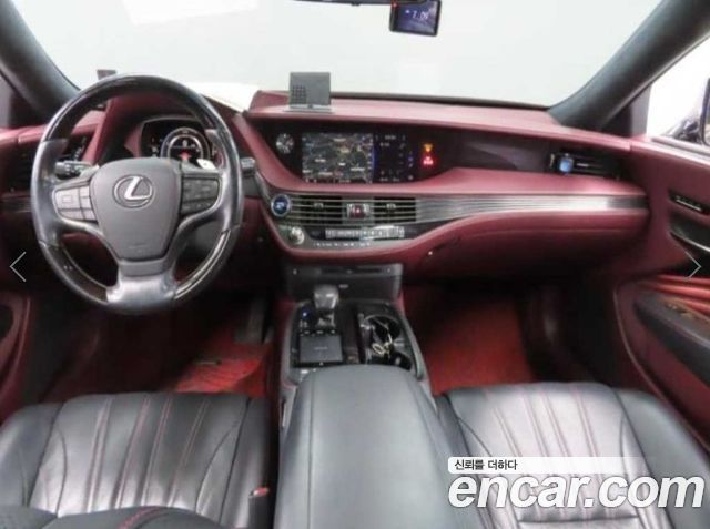 Lexus LS 2018 — photo 3