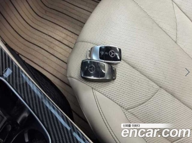 Mercedes-Benz CLS-Class 2019 — photo 12