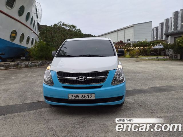 Hyundai Starex 2012 — photo 2