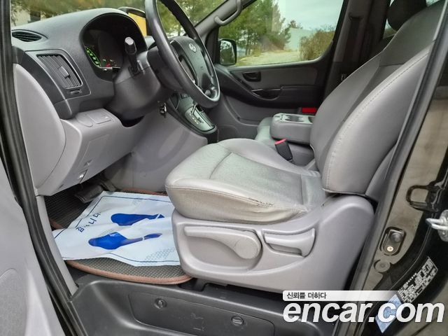 Hyundai Starex 2012 — photo 12