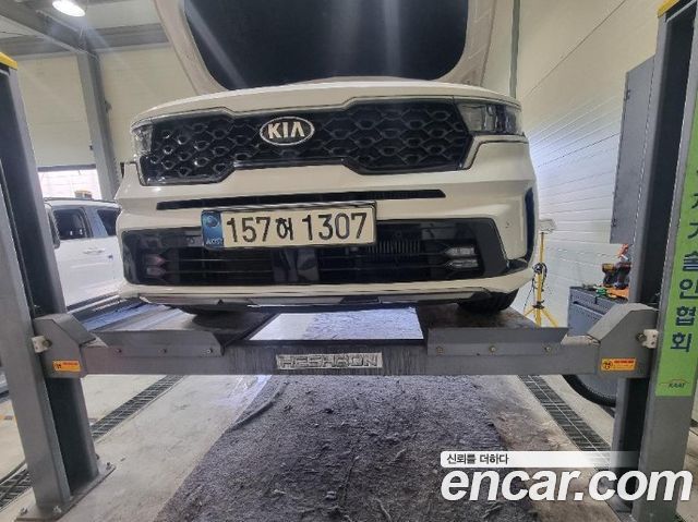 Kia Sorento 2021 — photo 1