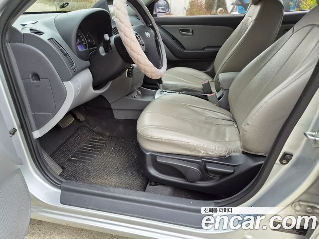Hyundai AVANTE 2009 — photo 11