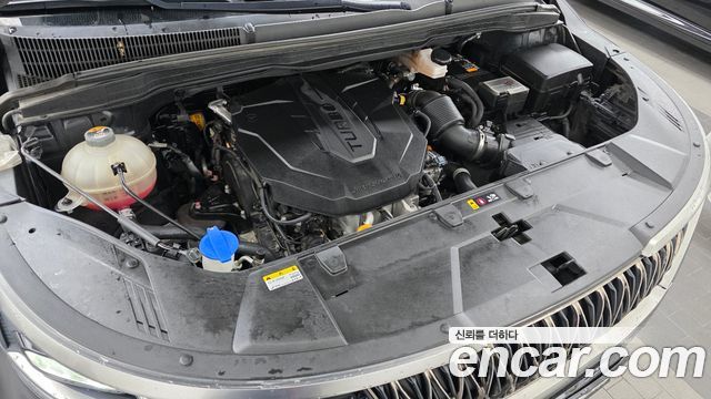Kia Canival 2023 — photo 6