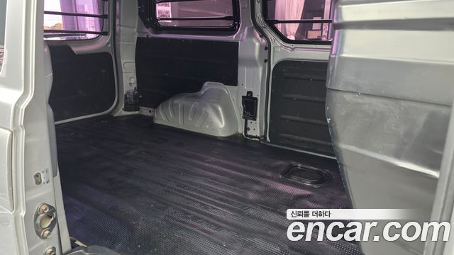 Hyundai Starex 2019 — photo 18