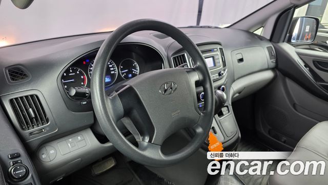 Hyundai Starex 2019 — photo 19