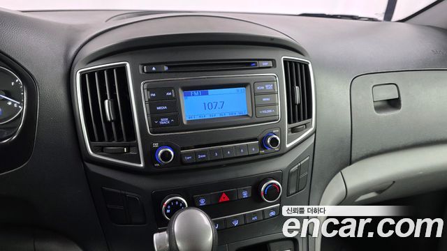 Hyundai Starex 2019 — photo 20