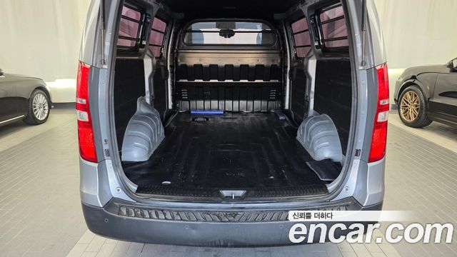 Hyundai Starex 2019 — photo 26