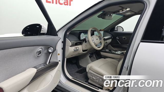 Genesis GV60 2022 — photo 10