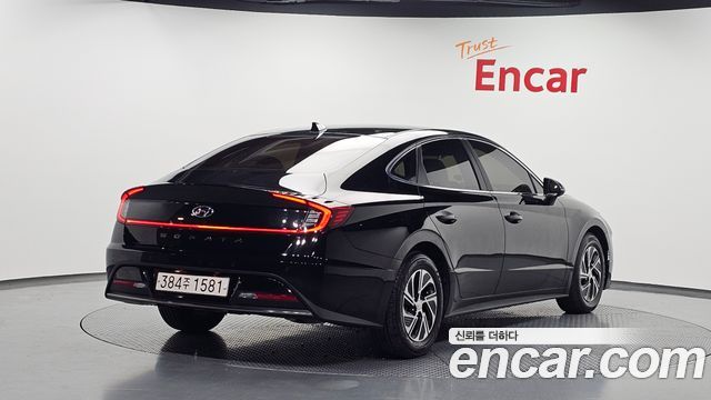 Hyundai Sonata 2022 — photo 2