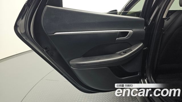 Hyundai Sonata 2022 — photo 15