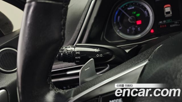 Hyundai Sonata 2022 — photo 28