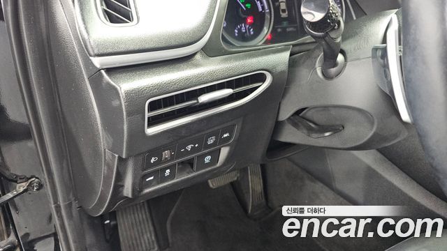 Hyundai Sonata 2022 — photo 31