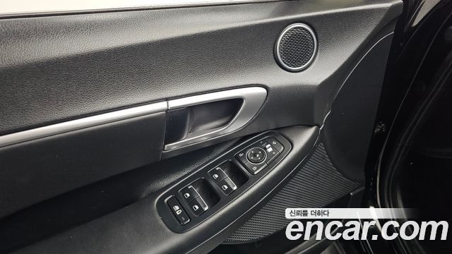 Hyundai Sonata 2022 — photo 33
