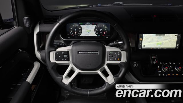 Land Rover Defender 2022 — photo 14