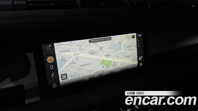 Land Rover Defender 2022 — photo 15