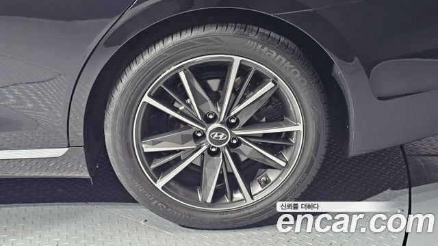 Hyundai Grandeur 2023 — photo 7