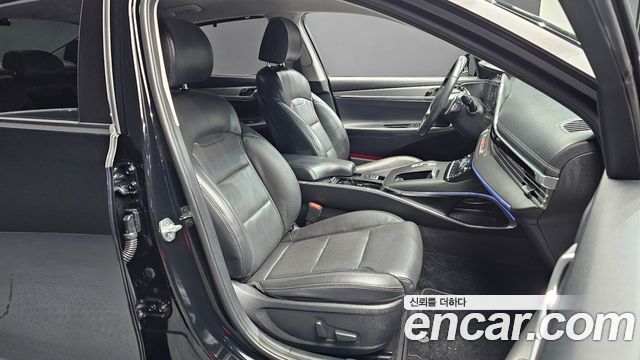 Hyundai Grandeur 2023 — photo 16
