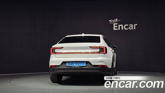 Polestar Polestar 2 2023 — photo 4