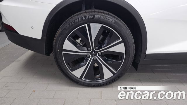 Polestar Polestar 2 2023 — photo 5