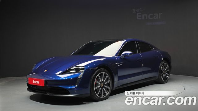 Porsche Taycan 2021 — photo 1