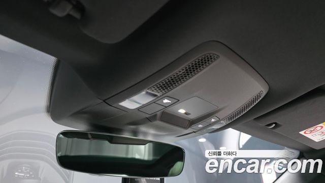 Porsche Taycan 2021 — photo 21