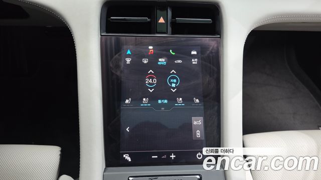 Porsche Taycan 2021 — photo 24
