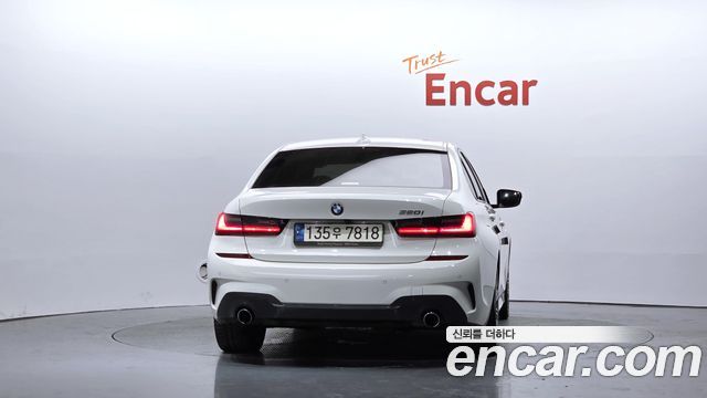 BMW 3-Series 2021 — photo 4