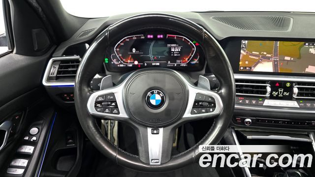 BMW 3-Series 2021 — photo 13