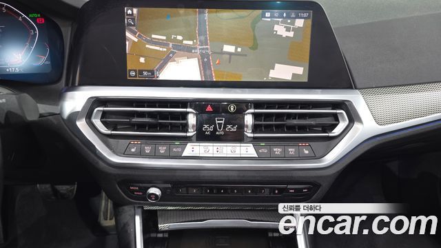 BMW 3-Series 2021 — photo 15