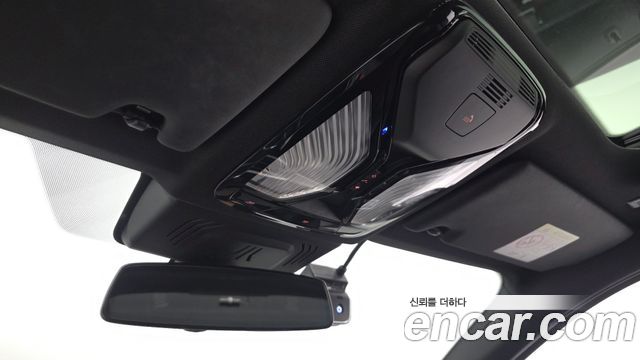 BMW 3-Series 2021 — photo 18