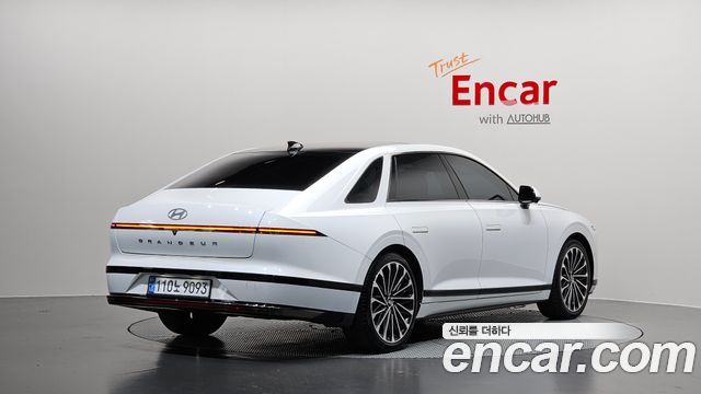 Hyundai Grandeur 2023 — photo 2