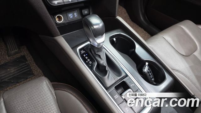 Hyundai Santafe 2019 — photo 9