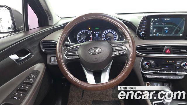 Hyundai Santafe 2019 — photo 12