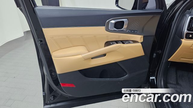 Kia Sorento 2023 — photo 14