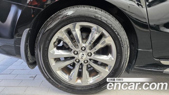 Kia Canival 2018 — photo 5