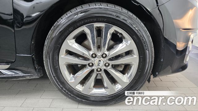 Kia Canival 2018 — photo 7