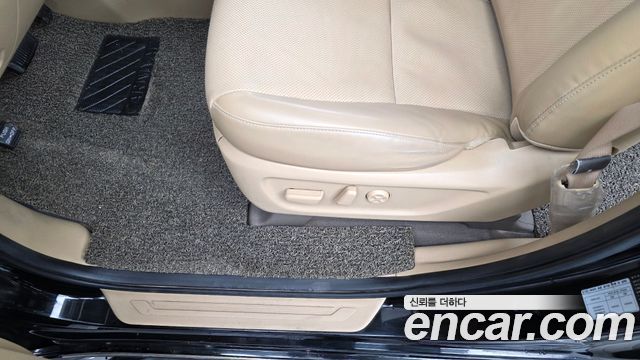 Kia Canival 2018 — photo 31