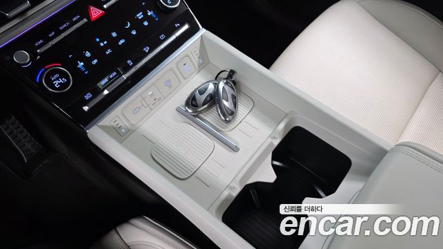 Hyundai Santafe 2024 — photo 9