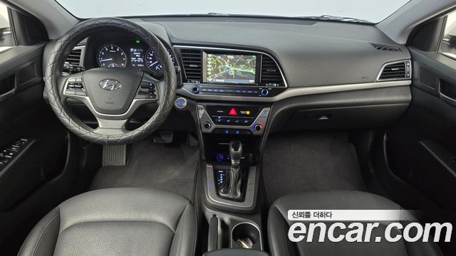 Hyundai AVANTE 2018 — photo 7