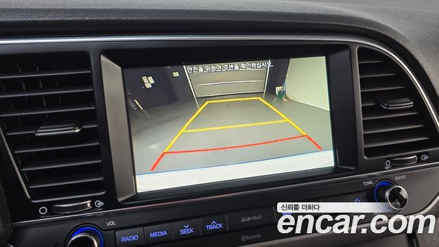Hyundai AVANTE 2018 — photo 15