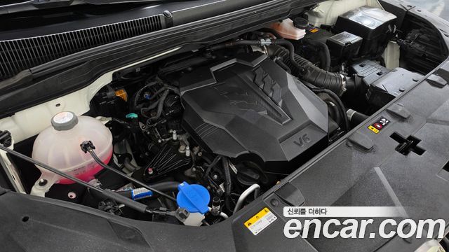 Kia Canival 2023 — photo 6