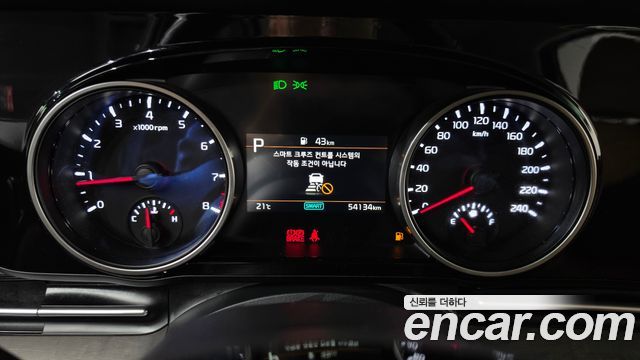 Kia Canival 2023 — photo 11