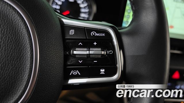 Kia Canival 2023 — photo 22
