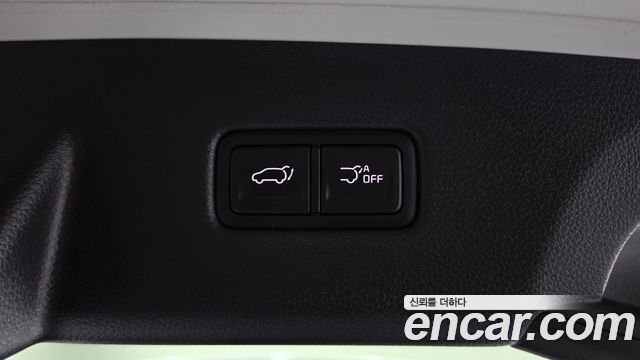 Kia Canival 2023 — photo 23
