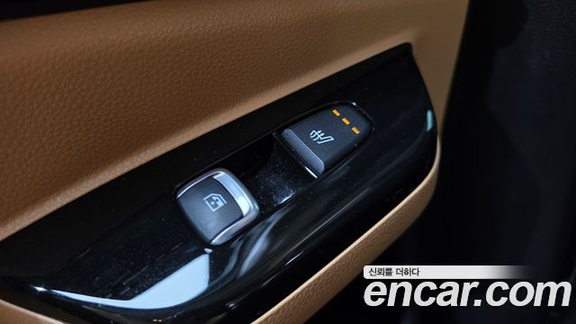 Kia Canival 2023 — photo 26