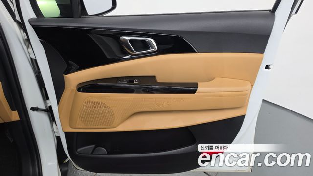 Kia Canival 2023 — photo 15