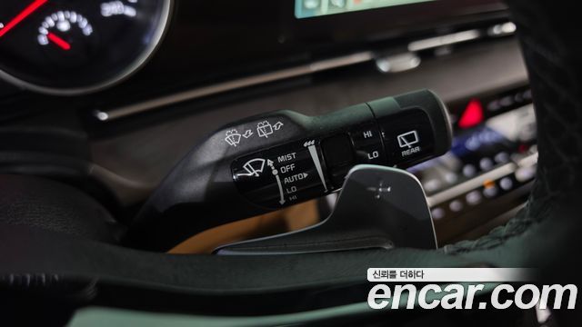 Kia Canival 2023 — photo 29