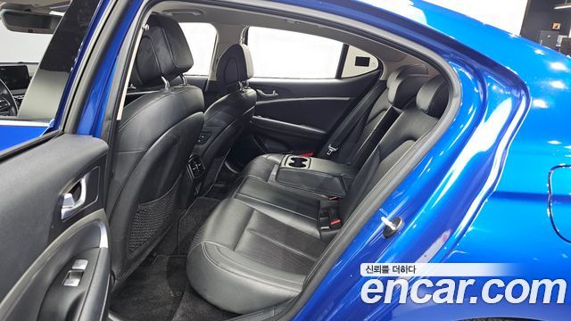 Genesis G70 2023 — photo 11
